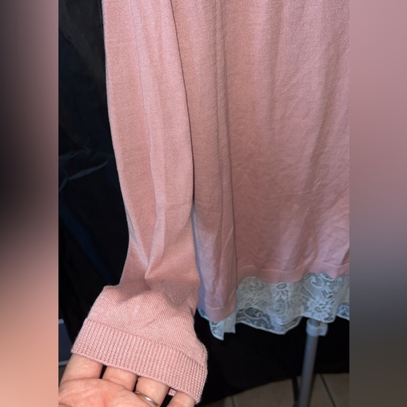 Torrid- Pink Lace Hem Women's Top - Picture 4 of 6